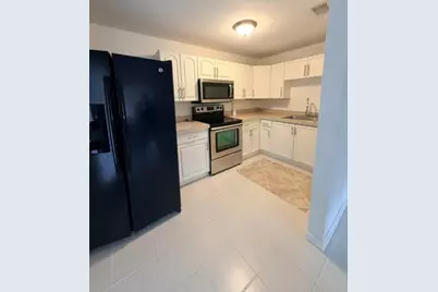 3642 Gulfstream Road #3, Palm Springs, FL 33461 - Photo 5