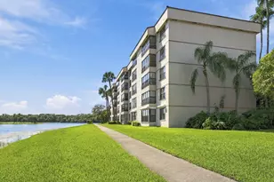2766 Carambola Cir S, Coconut Creek, FL 33066 - Photo 23