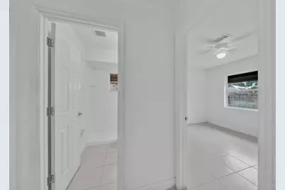 5802 Orange Road, West Palm Beach, FL 33413 - Photo 13
