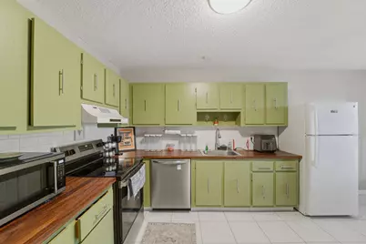 1841 NW 18th Avenue #201, Delray Beach, FL 33445 - Photo 5