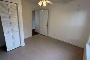 6860 Venetian Dr, Lake Worth, FL 33462 - Photo 11