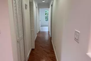 6860 Venetian Dr, Lake Worth, FL 33462 - Photo 7