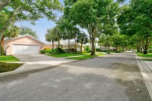 1081 Bedford Ave, Palm Beach Gardens, FL 33403 - Photo 43