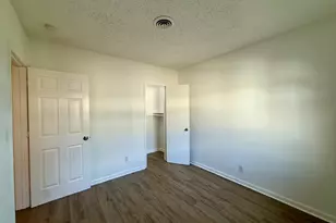 3221 NE 7th Ave, Pompano Beach, FL 33064 - Photo 9
