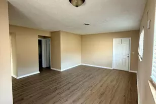 3221 NE 7th Ave, Pompano Beach, FL 33064 - Photo 5