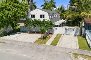 2805 NW 11th St, Miami, FL 33125 - Photo 3