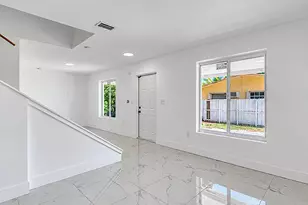 2805 NW 11th St, Miami, FL 33125 - Photo 23