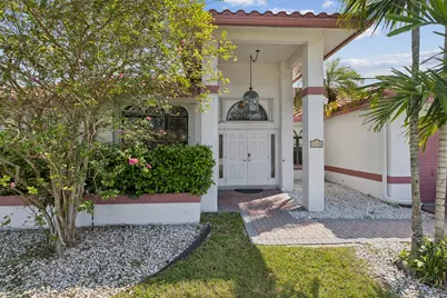 1240 NW 100th Way NW, Plantation, FL 33322 - Photo 5