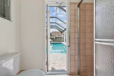 1240 NW 100th Way NW, Plantation, FL 33322 - Photo 29
