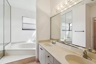 1240 NW 100th Way NW, Plantation, FL 33322 - Photo 29