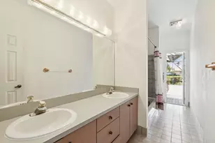 1240 NW 100th Way NW, Plantation, FL 33322 - Photo 31
