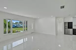 8351 NW 19th St, Pembroke Pines, FL 33024 - Photo 5