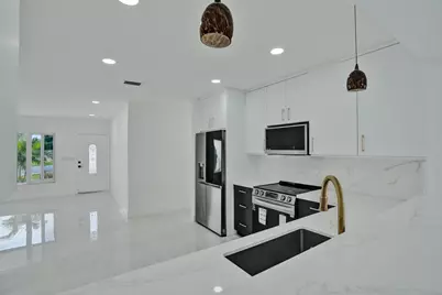8351 NW 19th Street, Pembroke Pines, FL 33024 - Photo 15