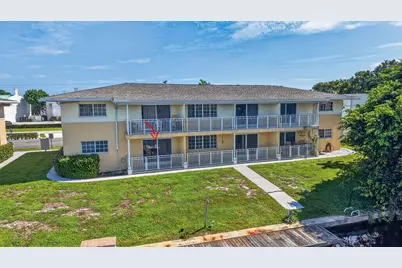 405 Southwind Drive #3, North Palm Beach, FL 33408 - Photo 1