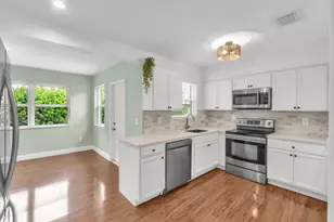 731 NE 49th St, Oakland Park, FL 33334 - Photo 7