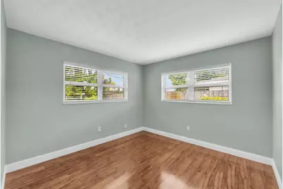 731 NE 49th Street, Oakland Park, FL 33334 - Photo 21