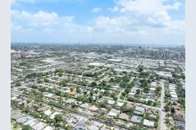 731 NE 49th Street, Oakland Park, FL 33334 - Photo 33