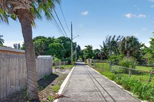 238 SW 10th Ave, Delray Beach, FL 33444 - Photo 31