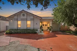 9062 NW 148th Terrace, Miami Lakes, FL 33018 - Photo 1