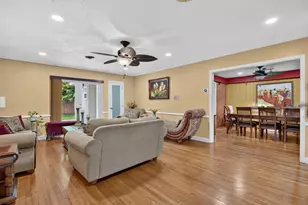 291 SW 60th Ave, Plantation, FL 33317 - Photo 13