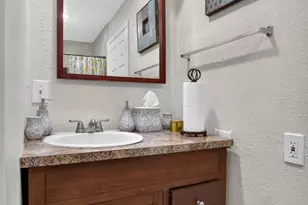 291 SW 60th Ave, Plantation, FL 33317 - Photo 31