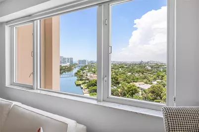 3000 Holiday Drive #1605, Fort Lauderdale, FL 33316 - Photo 11