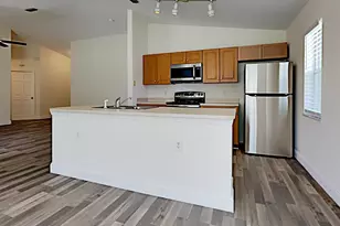 2052 SE Heathwood Cir, Port Saint Lucie, FL 34952 - Photo 5