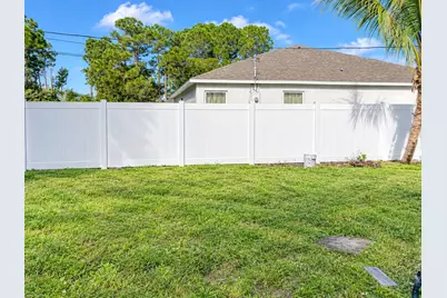534 NW Billiar Avenue, Port Saint Lucie, FL 34953 - Photo 9