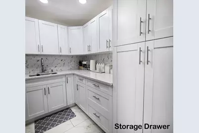 327 Chatham Chatham P #327, West Palm Beach, FL 33417 - Photo 3