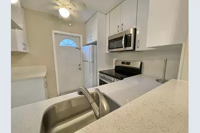 4701 NW 34th Street #416, Lauderdale Lakes, FL 33319 - Photo 9