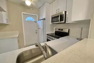 4701 NW 34th St, Lauderdale Lakes, FL 33319 - Photo 9