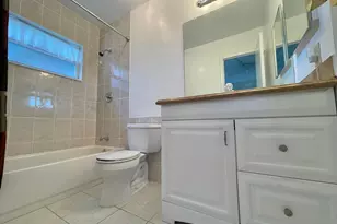 4701 NW 34th St, Lauderdale Lakes, FL 33319 - Photo 15