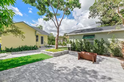 216 NE 23rd Avenue, Pompano Beach, FL 33062 - Photo 9