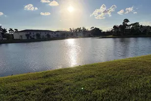 4181 Lagoon Shore Dr, Lake Worth, FL 33467 - Photo 37