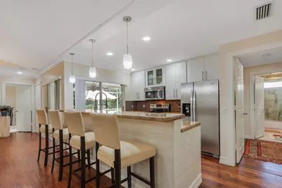 8701 Chapman Oak Court, Palm Beach Gardens, FL 33410 - Photo 11
