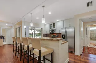 8701 Chapman Oak Ct, Palm Beach Gardens, FL 33410 - Photo 11