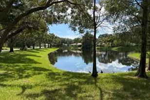 8701 Chapman Oak Ct, Palm Beach Gardens, FL 33410 - Photo 25
