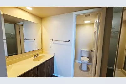 3630 Whitehall Drive #303, West Palm Beach, FL 33401 - Photo 15