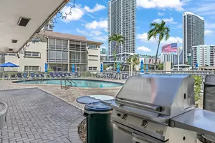 2600 Diana Dr, Hallandale Beach, FL 33009 - Photo 31