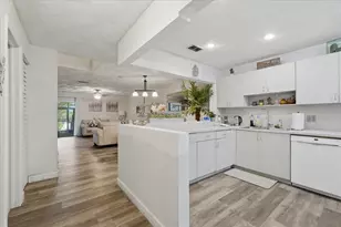 9240 NW 14th St, Pembroke Pines, FL 33024 - Photo 1
