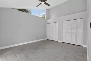 1050 Summit Pl Cir, West Palm Beach, FL 33415 - Photo 7