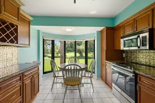 17110 E Waterbend Dr, Jupiter, FL 33477 - Photo 9