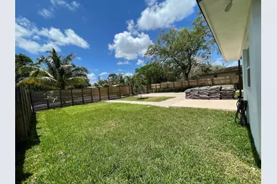 1564 SW 28th Terrace, Fort Lauderdale, FL 33312 - Photo 5