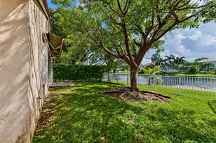 16416 Sapphire St, Weston, FL 33331 - Photo 3