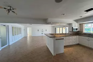 330 SE 10th St, Pompano Beach, FL 33060 - Photo 25