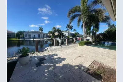 330 SE 10th Street, Pompano Beach, FL 33060 - Photo 9