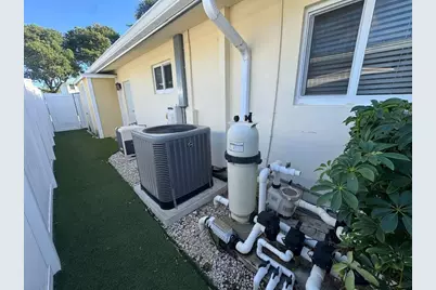 330 SE 10th Street, Pompano Beach, FL 33060 - Photo 65