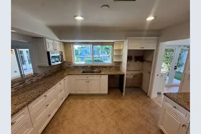 330 SE 10th Street, Pompano Beach, FL 33060 - Photo 23