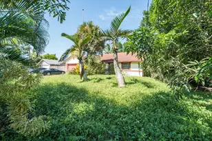 7625 Canal Dr, Lake Worth, FL 33467 - Photo 3