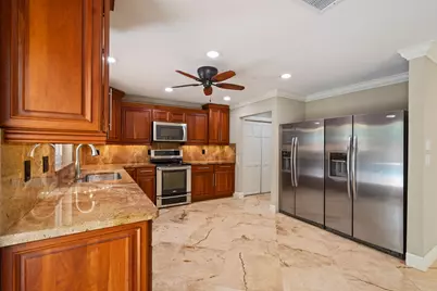 1340 NW 97th Avenue, Plantation, FL 33322 - Photo 7